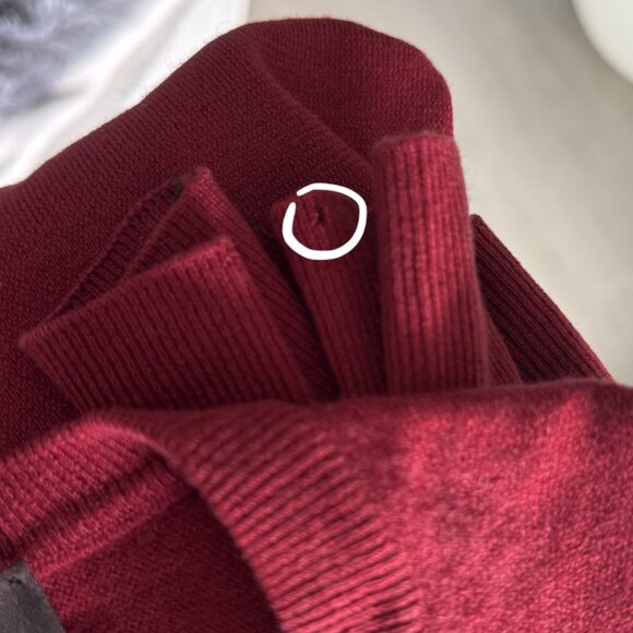 Loro Piana Men's Superlight Long Sleeve Crewneck 100% Cashmere Tibetan Red IT 48 - Picture 4 of 16